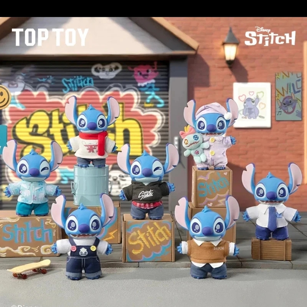 Stitch Dress-Up Show Display - Picture 2 of 4